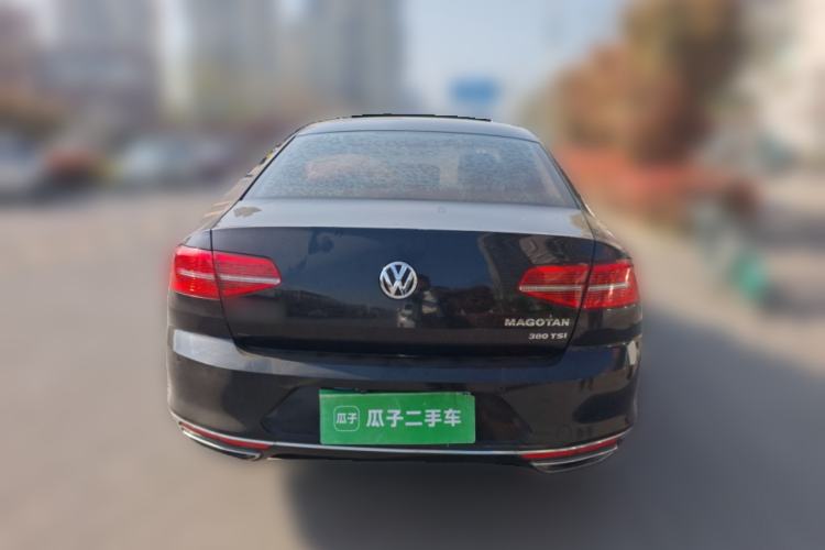 Used Volkswagen Magotan 2017 380TSI DSG Luxury Model Rear