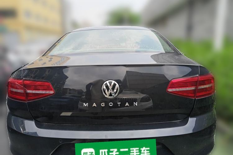 Used Volkswagen Magotan 2017 330TSI DSG Luxury Model Rear