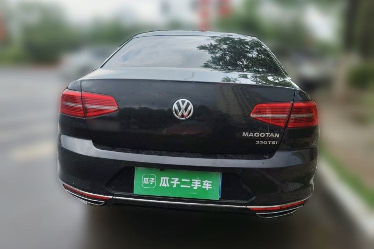 Used Volkswagen Magotan 2017 330TSI DSG Luxury Model Rear