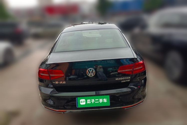 Used Volkswagen Magotan 2017 330TSI DSG Luxury Model Rear