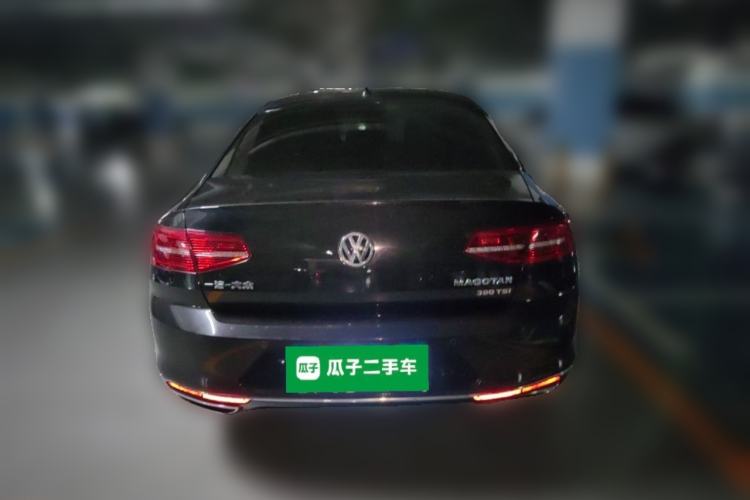 Used Volkswagen Magotan 2017 380TSI DSG Prestige Edition Rear