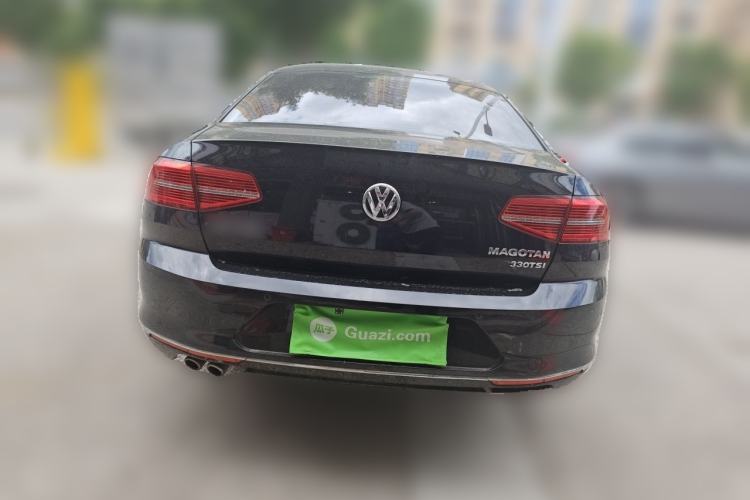Used Volkswagen Magotan 2017 330TSI DSG Luxury Model Rear