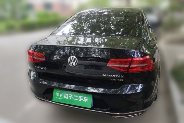 Used Volkswagen Magotan 2017 330TSI DSG Luxury Model Rear