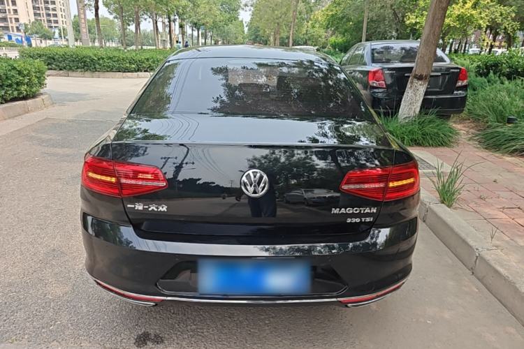 Used Volkswagen Magotan 2017 330TSI DSG Luxury Model Rear