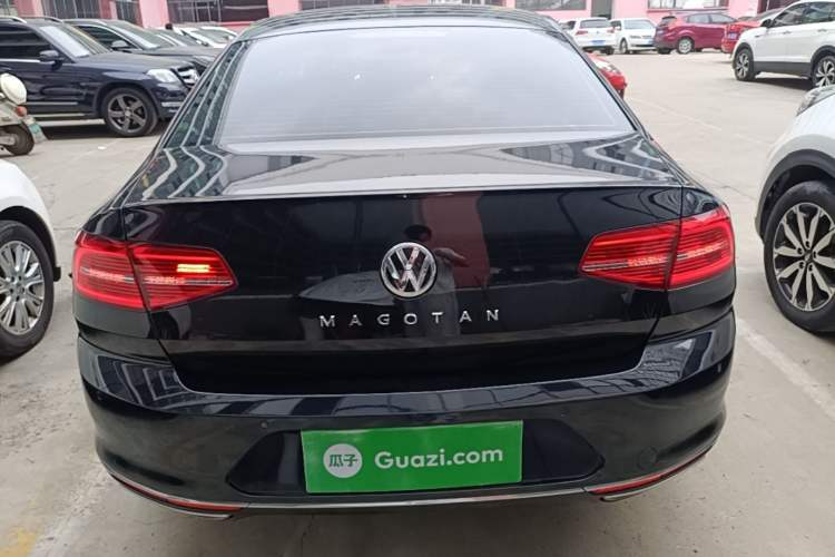 Used Volkswagen Magotan 2017 330TSI DSG Luxury Model Rear