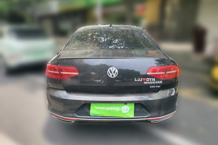Used Volkswagen Magotan 2017 330TSI DSG Luxury Model Rear