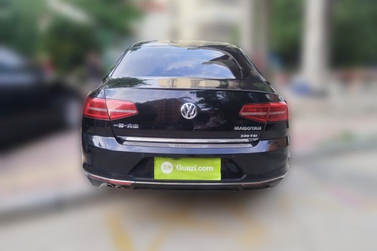 Used Volkswagen Magotan 2017 280TSI DSG Comfort Model Rear
