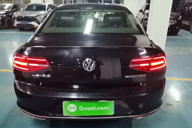 Used Volkswagen Magotan 2017 330TSI DSG Luxury Model Rear