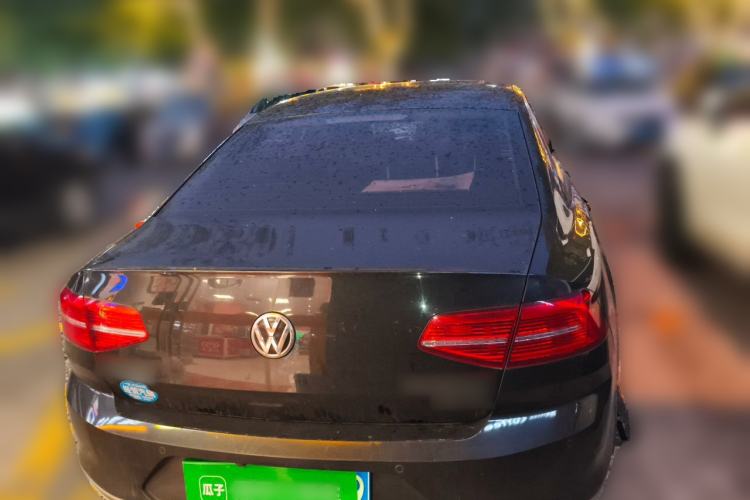 Used Volkswagen Magotan 2017 330TSI DSG Luxury Model Rear