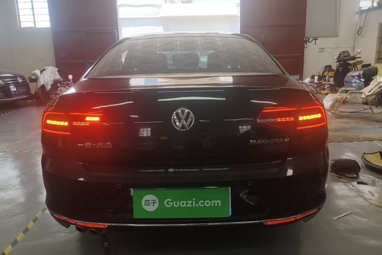Used Volkswagen Magotan 2017 330TSI DSG Leading Model Rear