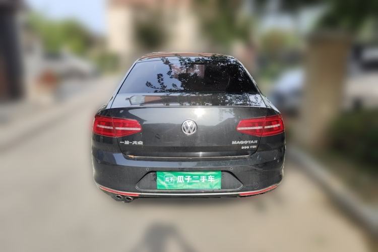 Used Volkswagen Magotan 2017 330TSI DSG Luxury Model Rear