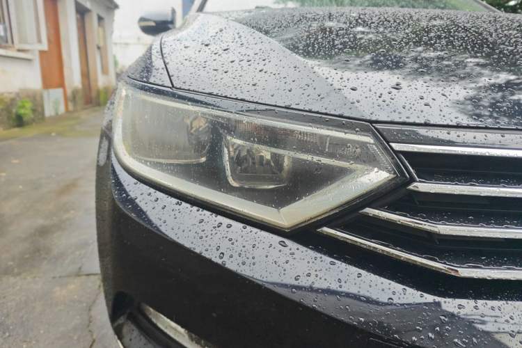 Used Volkswagen Magotan 2017 330TSI DSG Leading Model Right Front Headlight