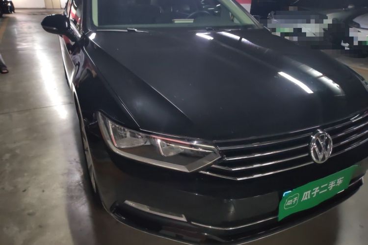 Used Volkswagen Magotan 2017 330TSI DSG Leading Model Right Front Headlight