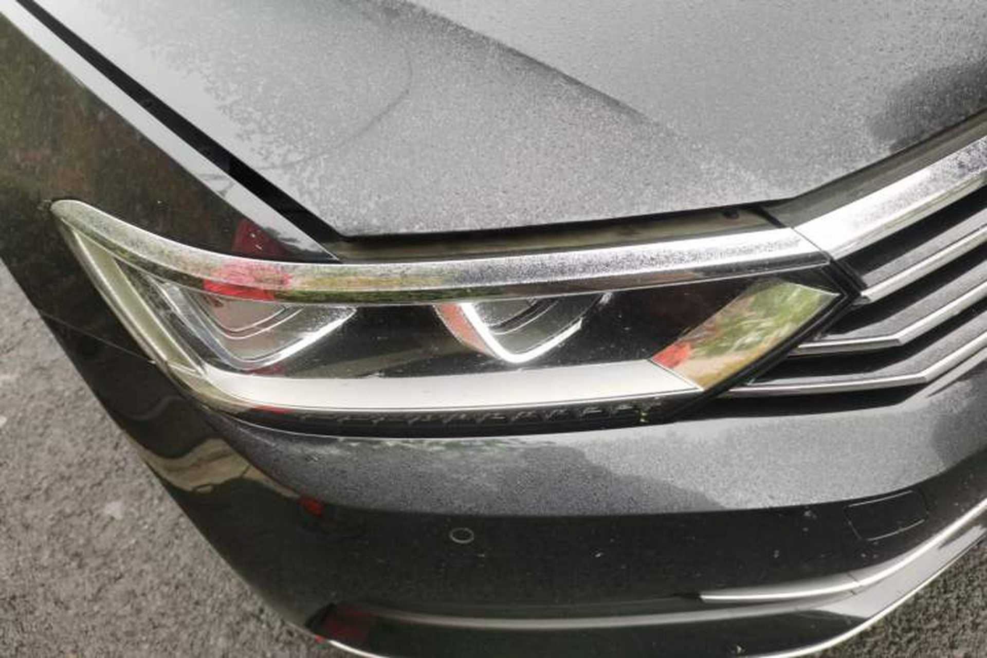 Used Volkswagen Magotan 2017 330TSI DSG Luxury Model Right Front Headlight