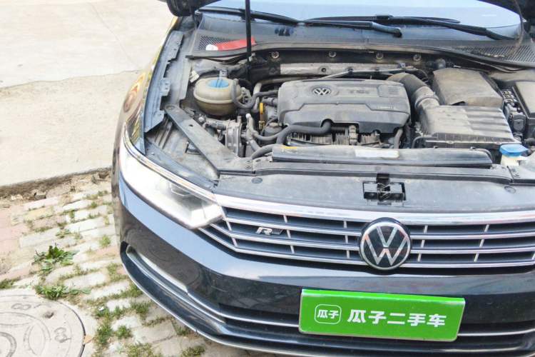 Used Volkswagen Magotan 2017 330TSI DSG Leading Model Right Front Headlight