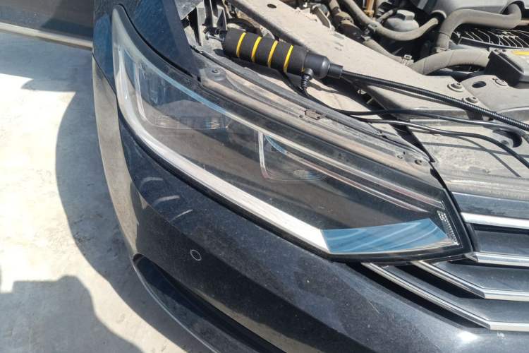 Used Volkswagen Magotan 2017 330TSI DSG Leading Model Right Front Headlight