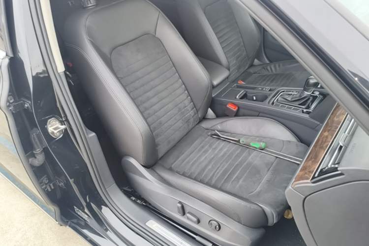Used Volkswagen Magotan 2017 380TSI DSG Luxury Model Right Front Seat