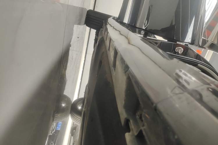 Used Volkswagen Magotan 2017 330TSI DSG Luxury Model Right Side Sill