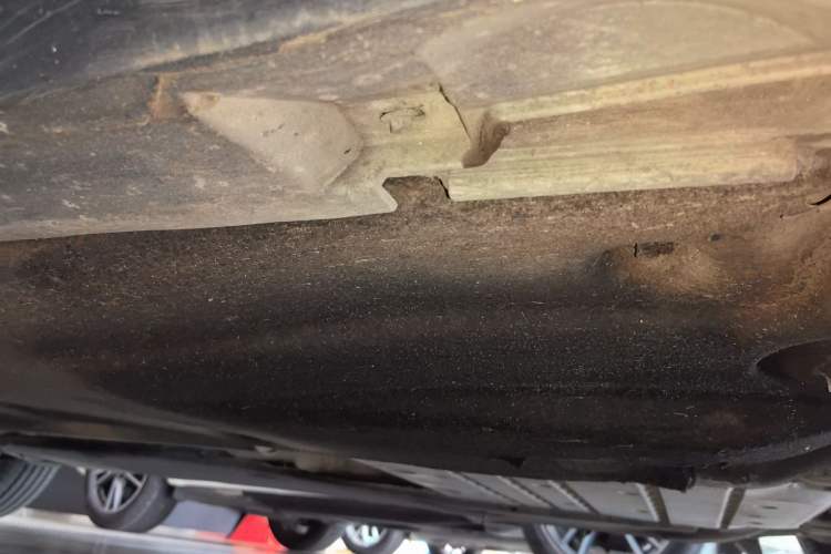 Used Volkswagen Magotan 2017 330TSI DSG Luxury Model Right Side Sill