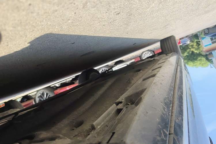 Used Volkswagen Magotan 2017 380TSI DSG Luxury Model Right Side Sill