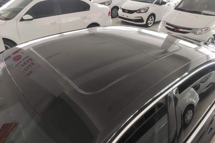 Used Volkswagen Magotan 2017 330TSI DSG Leading Model Roof