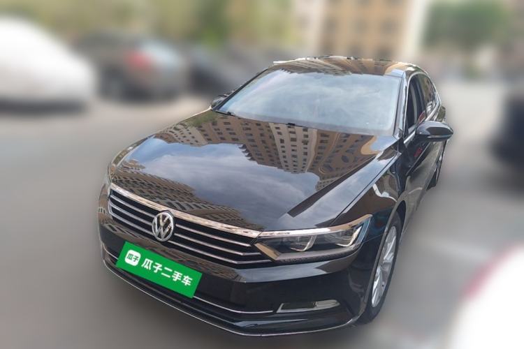 Used Volkswagen Magotan 2017 330TSI DSG Luxury Model Guazi used car, China used car export, Used car for sale, Used  cars, Cheapest cars for sale