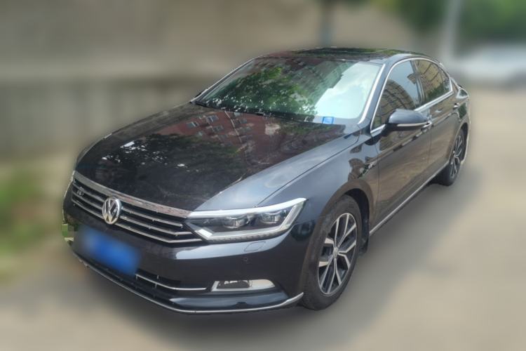 Used Volkswagen Magotan 2017 330TSI DSG Luxury Model Guazi used car, China used car export, Used car for sale, Used  cars, Cheapest cars for sale