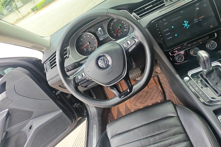 Used Volkswagen Magotan 2017 280TSI DSG Leading Edition Steering Wheel