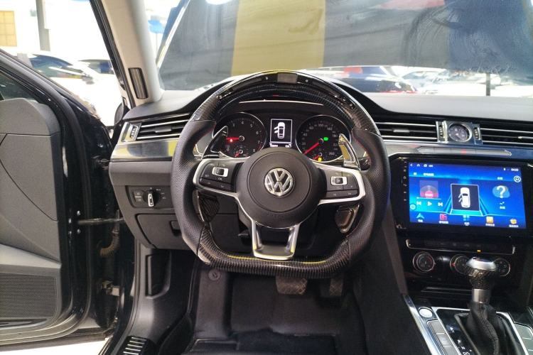 Used Volkswagen Magotan 2017 330TSI DSG Leading Model Steering Wheel