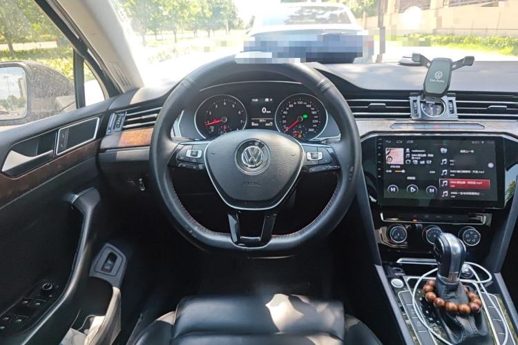 Used Volkswagen Magotan 2017 330TSI DSG Leading Model Steering Wheel