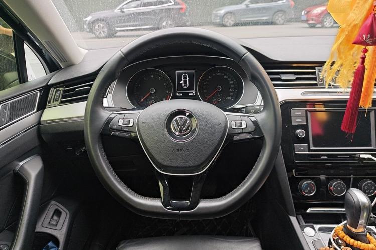 Used Volkswagen Magotan 2017 330TSI DSG Leading Model Steering Wheel