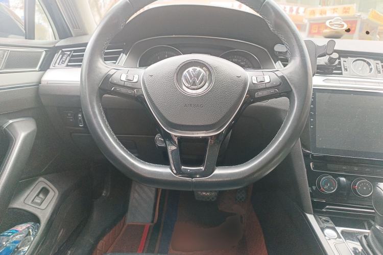 Used Volkswagen Magotan 2017 280TSI DSG Leading Edition Steering Wheel