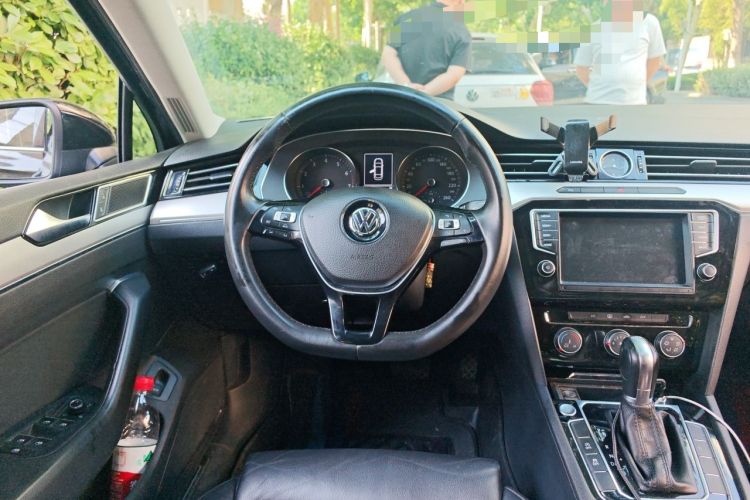 Used Volkswagen Magotan 2017 330TSI DSG Leading Model Steering Wheel