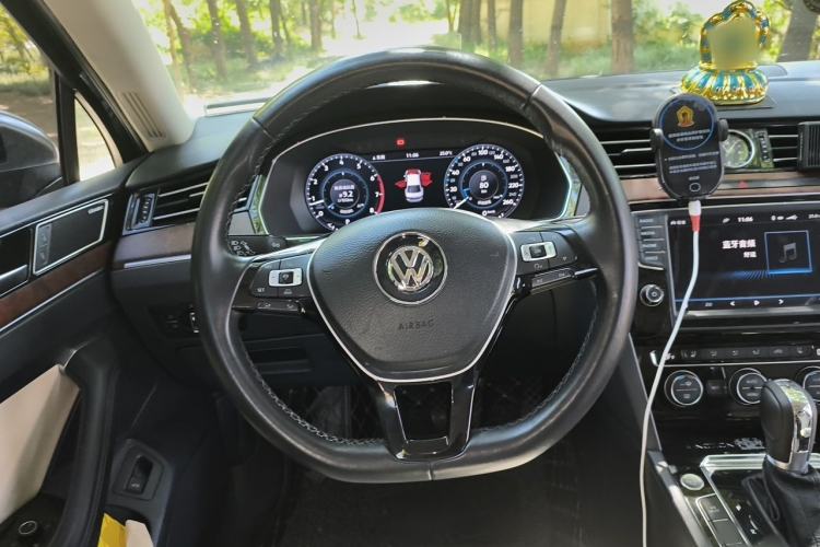 Used Volkswagen Magotan 2017 380TSI DSG Flagship Edition Steering Wheel