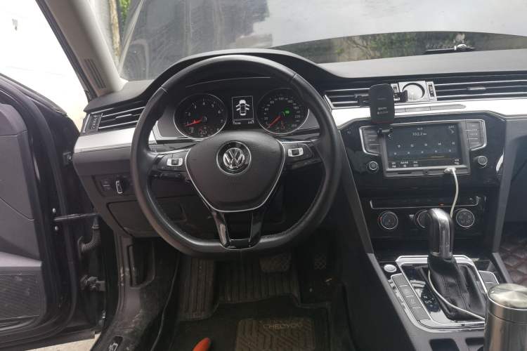 Used Volkswagen Magotan 2017 330TSI DSG Leading Model Steering Wheel