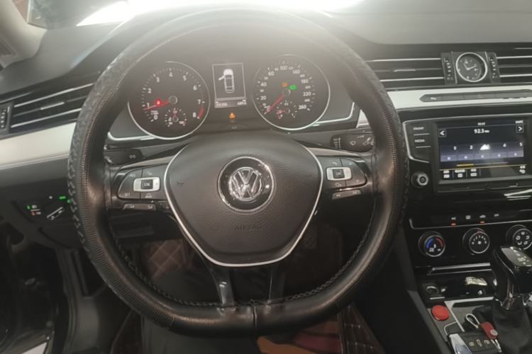 Used Volkswagen Magotan 2017 330TSI DSG Leading Model Steering Wheel
