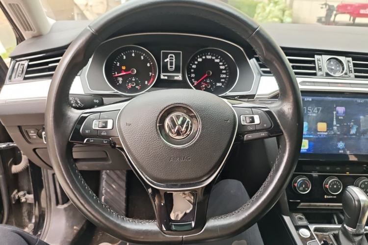Used Volkswagen Magotan 2017 330TSI DSG Leading Model Steering Wheel