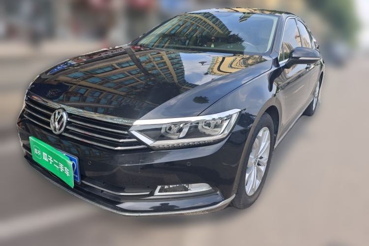 Used Volkswagen Magotan 2017 330TSI DSG Luxury Model Guazi used car, China used car export, Used car for sale, Used  cars, Cheapest cars for sale
