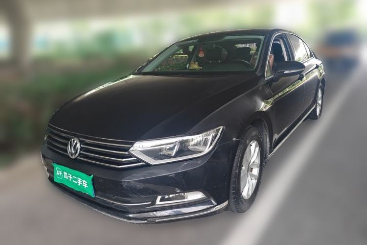 Used Volkswagen Magotan 2017 280TSI DSG Comfort Model Guazi used car, China used car export, Used car for sale, Used Volkswagen cars, Cheapest cars for sale