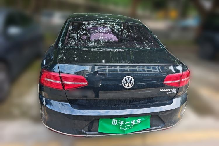 Used Volkswagen Magotan 2017 330TSI DSG Leading Model Trunk