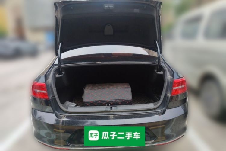 Used Volkswagen Magotan 2017 280TSI DSG Comfort Model Trunk
