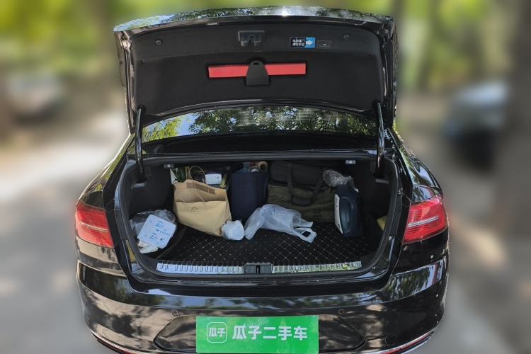 Used Volkswagen Magotan 2017 380TSI DSG Flagship Edition Trunk