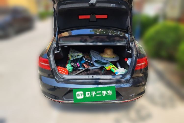 Used Volkswagen Magotan 2017 330TSI DSG Leading Model Trunk