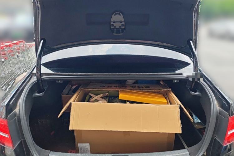 Used Volkswagen Magotan 2017 330TSI DSG Leading Model Trunk
