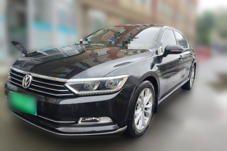 Used Volkswagen Magotan 2017 330TSI DSG Luxury Model Guazi used car, China used car export, Used car for sale, Used cars, Cheapest cars for sale