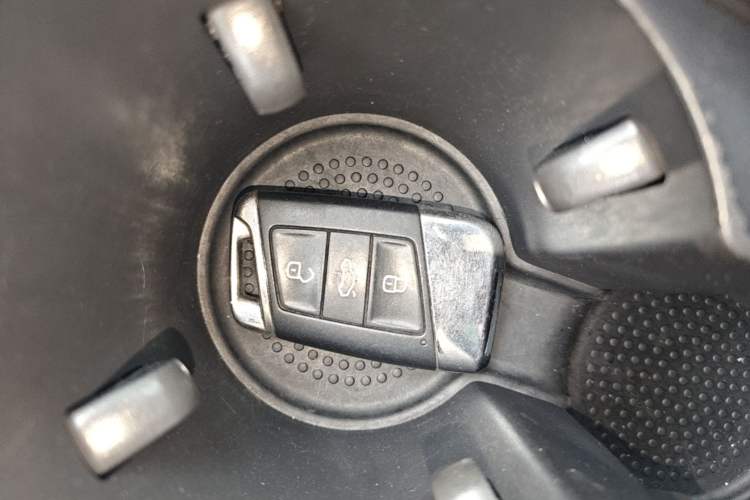Used Volkswagen Magotan 2017 330TSI DSG Luxury Model Vehicle Key