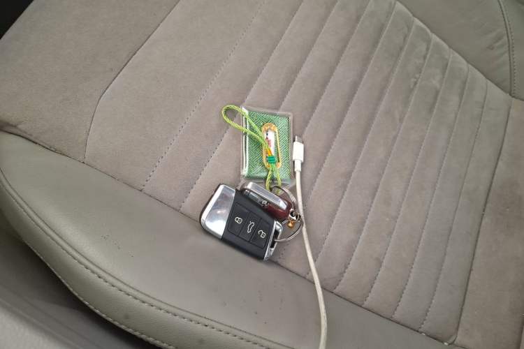 Used Volkswagen Magotan 2017 380TSI DSG Luxury Model Vehicle Key
