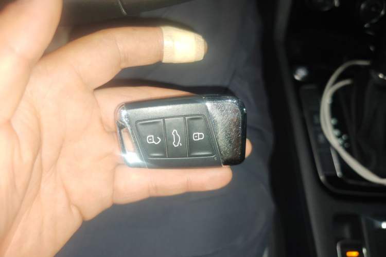 Used Volkswagen Magotan 2017 330TSI DSG Leading Model Vehicle Key