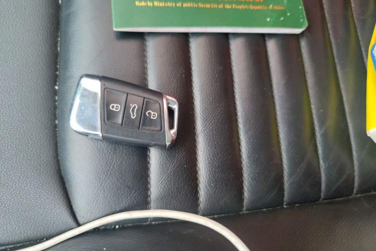 Used Volkswagen Magotan 2017 280TSI DSG Comfort Model Vehicle Key