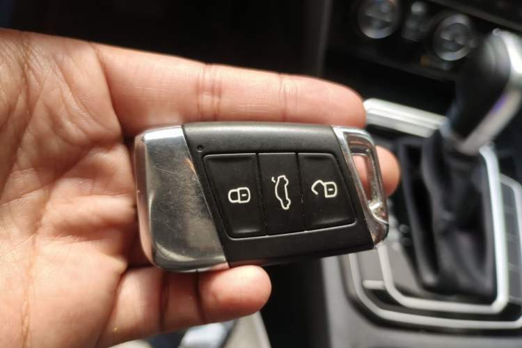 Used Volkswagen Magotan 2017 380TSI DSG Luxury Model Vehicle Key